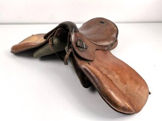 Armeesattel Wehrmacht, Hersteller Becker Berlin, neuzeitlich restauriertes Stück