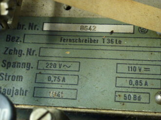 Fernschreiber Wehrmacht T36 Lorenz Baujahr 1941. Bis auf die Tastatur in gutem Zustand, Funktion nicht geprüft, selten