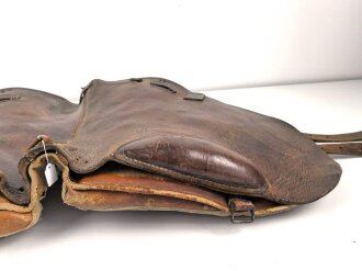 1. Weltkrieg, Armee Sattel weiches Leder, mir unbekanntes Modell, ungereinigtes Stück