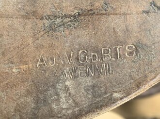 k.u.k. Österreich, Armeesattel in gutem Gesamtzustand, datiert 15, Hersteller aus Wien, ungereinigtes Stück