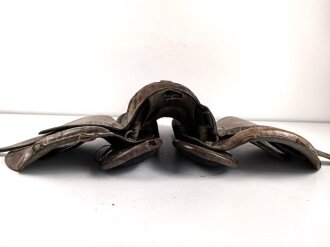 k.u.k. Österreich, Armeesattel in gutem Gesamtzustand, datiert 15, Hersteller aus Wien, ungereinigtes Stück