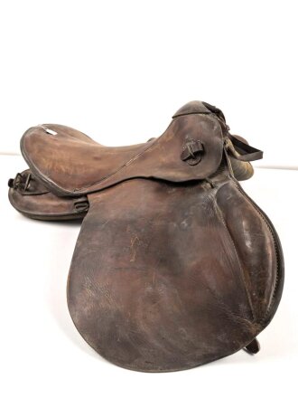 Armeesattel Wehrmacht, datiert 1943, Leder weich, ungereinigtes Stück