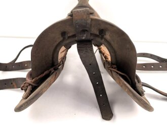 1. Weltkrieg, Teil eines Armee Sattel datiert 1914, ungereinigtes Stück