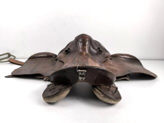 1. Weltkrieg, Armee Sattel datiert 1916, guter Gesamtzustand, ungereinigtes Stück