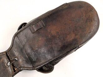Kaiserreich und 1. Weltkrieg, Paar Satteltaschen, Leder weich, datiert 1908 ? Ungereinigt