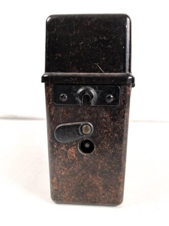 Feldfernsprecher 33 der Wehrmacht. datiert 1940, Funktion nicht geprüft