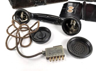 Feldfernsprecher 33 der Wehrmacht. datiert 1940, Funktion nicht geprüft