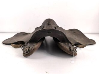 Kaiserreich und 1. Weltkrieg, Armeesattel in gutem Gesamtzustand, Kammerstück eines Train Depot. Ungereinigt