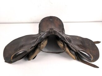 1. Weltkrieg,  Armee Sattel datiert 1915,  ungereinigtes...