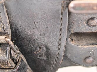 1. Weltkrieg,  Armee Sattel datiert 1915,  ungereinigtes Stück in gutem Gesamtzustand