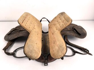 Armeesattel Wehrmacht, Größe 4, datiert 1943, guter Gesamtzustand, ungereinigtes Stück