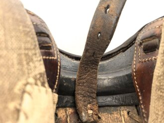 Armeesattel Wehrmacht, undeutlicher Stempel, guter Gesamtzustand, ungereinigtes Stück