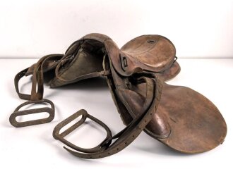 Armeesattel vermutlich Kaiserreich, Größe 2, guter Gesamtzustand, ungereinigtes Stück
