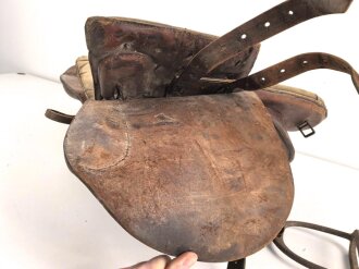 Armeesattel vermutlich Kaiserreich, Größe 2, guter Gesamtzustand, ungereinigtes Stück