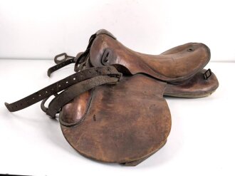 Armeesattel vermutlich Kaiserreich, Größe 2, guter Gesamtzustand, ungereinigtes Stück