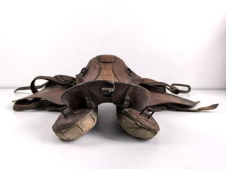 Armeesattel vermutlich Kaiserreich, Größe 2, guter Gesamtzustand, ungereinigtes Stück