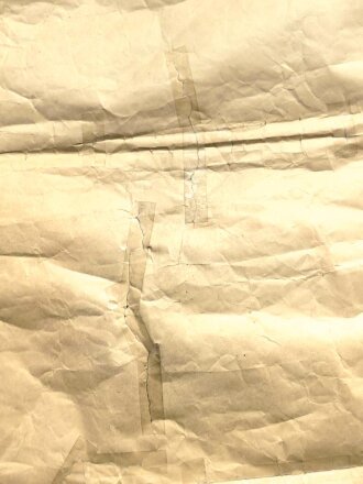 Großformatiges Plakat "Reichslotterie für nationalsozialistische Volkswohlfahrt" Stark verknittert, mehrfach gefalten. Maße 83 x 117cm