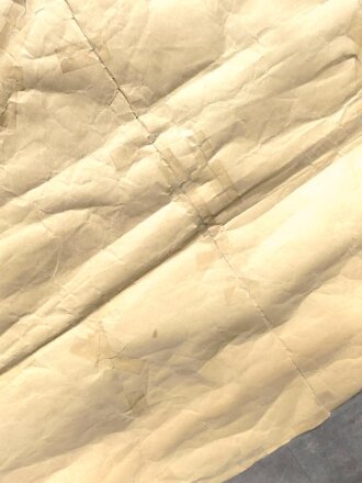 Großformatiges Plakat "Reichslotterie für nationalsozialistische Volkswohlfahrt" Stark verknittert, mehrfach gefalten. Maße 83 x 117cm