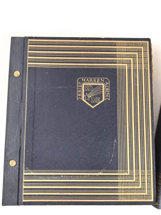 Zwei gewaltige Briefmarkenalben " KA BE"...