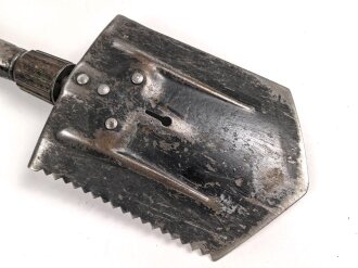 Nationale Volksarmee der DDR, Klappspaten in Tasche