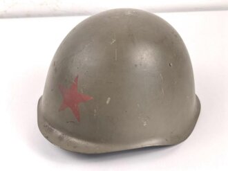 Tschechoslowakei, Stahlhelm in gutem Gesamtzustand,...