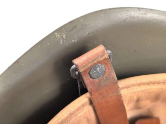 Tschechoslowakei, Stahlhelm in gutem Gesamtzustand, datiert 1952