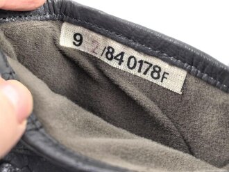 Bundeswehr, Paar Lederhandschuhe Grösse 9, wohl ungetragenes Paar mit zwei kleinen Farbflecken