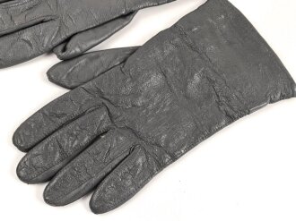 Bundeswehr, Paar Lederhandschuhe Grösse 9, wohl ungetragenes Paar mit zwei kleinen Farbflecken