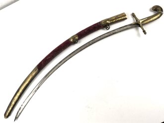 Blankwaffe im orientalischen Stil. Gesamtlänge 100cm, Alter und Herkunft unbekannt
