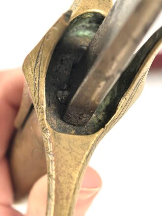 Blankwaffe im orientalischen Stil. Gesamtlänge 100cm, Alter und Herkunft unbekannt