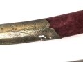 Blankwaffe im orientalischen Stil. Gesamtlänge 100cm, Alter und Herkunft unbekannt