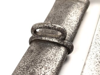 Blankwaffe im orientalischen Stil. Gesamtlänge 99cm, Alter und Herkunft unbekannt