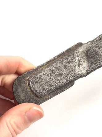 Blankwaffe im orientalischen Stil. Gesamtlänge 99cm, Alter und Herkunft unbekannt