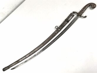 Blankwaffe im orientalischen Stil. Gesamtlänge 99cm, Alter und Herkunft unbekannt