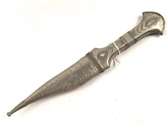 Blankwaffe im orientalischen Stil. Gesamtlänge 22cm,...
