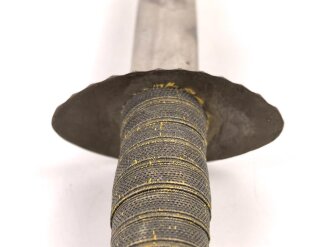 Blankwaffe. Gesamtlänge 48cm, Alter und Herkunft unbekannt