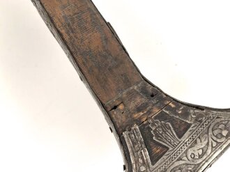 Steinschloss Muskete , Eisenbeschlagen, reich verziert, vermutlich Balkan. Gesamtlänge etwa 140cm. Alter und Herkunft unbekannt. KEINE PAYPAL ZAHLUNG FÜR DIESEN ARTIKEL