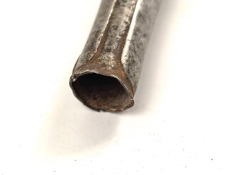 Steinschloss Muskete , Eisenbeschlagen, reich verziert, vermutlich Balkan. Gesamtlänge etwa 140cm. Alter und Herkunft unbekannt. KEINE PAYPAL ZAHLUNG FÜR DIESEN ARTIKEL