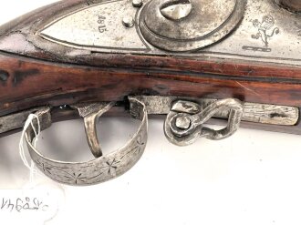 Steinschloss Muskete , Das Schloß datiert 1815, vermutlich Orient oder Naher Osten, Gesamtlänge 112cm.  Alter und Herkunft unbekannt.KEINE PAYPAL ZAHLUNG FÜR DIESEN ARTIKEL