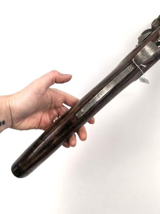 Steinschloss Muskete , Das Schloß datiert 1815, vermutlich Orient oder Naher Osten, Gesamtlänge 112cm.  Alter und Herkunft unbekannt.KEINE PAYPAL ZAHLUNG FÜR DIESEN ARTIKEL