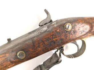 Perkussionsgewehr ohne jegliche Markierungen, Gesamtlänge 138cm.  Alter und Herkunft unbekannt. KEINE PAYPAL ZAHLUNG FÜR DIESEN ARTIKEL