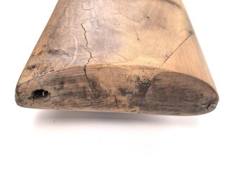 Scheibenbüchse mit gewaltigem Lauf. Keinerlei sichtbare Markierungen, Gesamtlänge 128cm, Alter und Herkunft unbekannt. Eigengewicht 8,5kg. KEINE PAYPAL ZAHLUNG FÜR DIESEN ARTIKEL