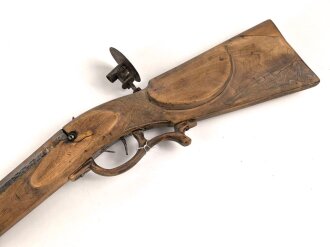 Scheibenbüchse mit gewaltigem Lauf. Keinerlei...