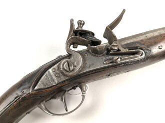 Steinschlosspistole, Gesamtlänge etwa 46cm, Alter und Herkunft unbekannt. KEINE PAYPAL ZAHLUNG FÜR DIESEN ARTIKEL