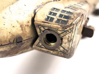 Blechspielzeug, Luftschiff "Graf Zeppelin DLZ 127" Hersteller Tippco. Gesamtlänge 43cm, unvollständig, ungereinigt, ohne Funktion