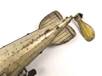 Blechspielzeug, Luftschiff "Graf Zeppelin DLZ 127" Hersteller Tippco. Gesamtlänge 43cm, unvollständig, ungereinigt, ohne Funktion