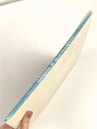 "Garden im 19. Jahrhundert" Verlag Rübsamen Stuttgart. 35 Blätter, je 29 x 33cm, in Mappe.