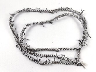 Kragenkordel Metallfaden, Durchmesser 2,7mm. UV Negativ, Länge etwa 57cm, von einer Uniform abgetrennt