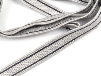 Graue Stofflitze mit zwei schwarzen Durchzügen. Breite 10mm, Länge 65cm