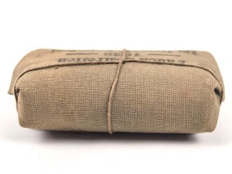 Verbandpäckchen Wehrmacht für den Verbandkasten und die Verbandspäckchentasche der Feldbluse. Kleines Modell datiert 1939